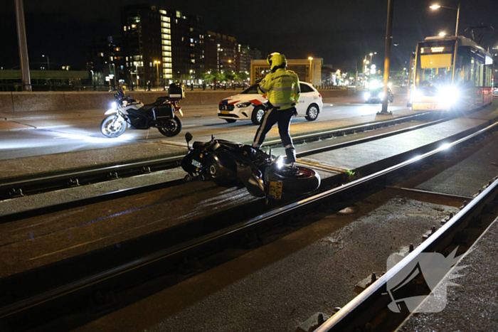 Motorrijder gewond bij eenzijdig ongeval