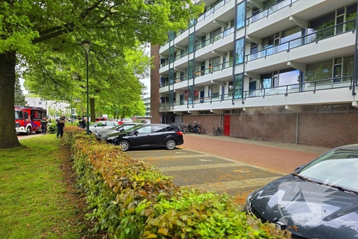 Veel rookontwikkeling bij brand in kelderbox