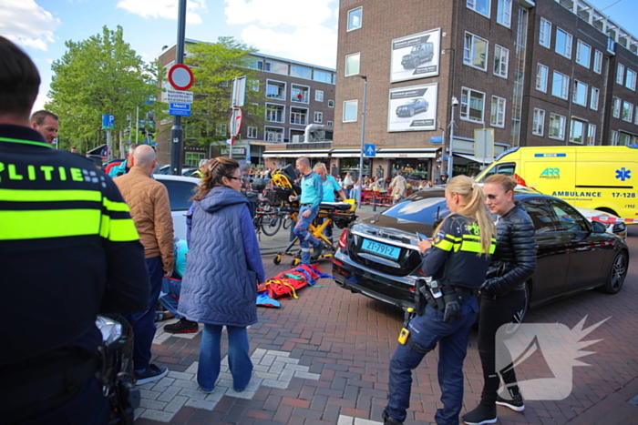 Dame geschept door automobilist