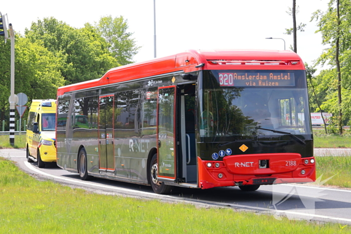 Ongeval tussen auto en lijnbus
