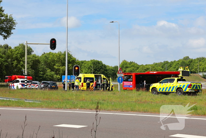 Ongeval tussen auto en lijnbus