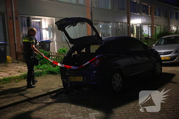 Autobrand vermoedelijk aangestoken