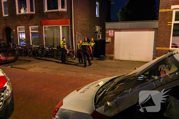 Arrestatieteam voert inval uit bij café