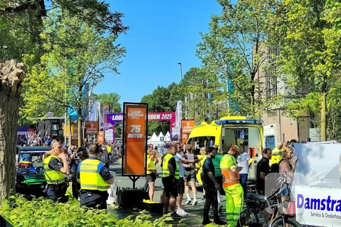 Deelnemer zakt net voor finish in elkaar
