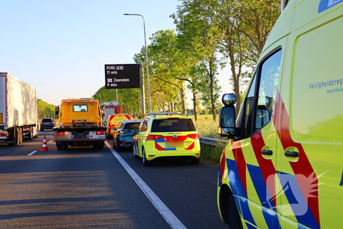 Ernstig ongeval tussen twee auto's op snelweg