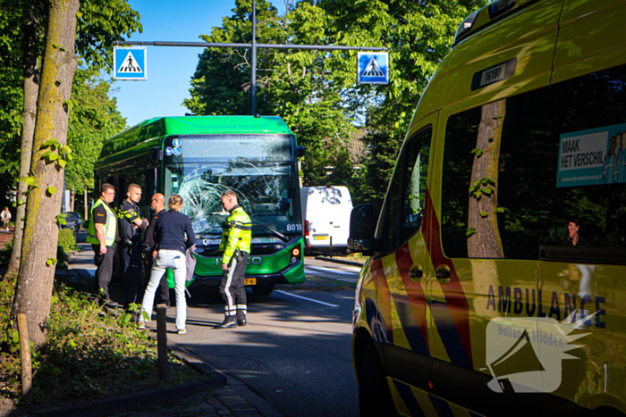Fietser gewond na ongeval met bus