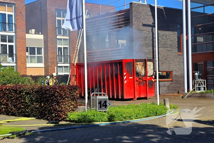 Containerbrand snel onder controle