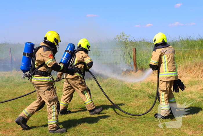 Felle bermbrand snel onder controle