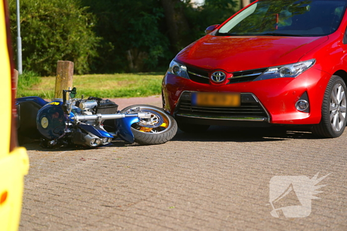 Motorrijder gewond bij ongeval met auto