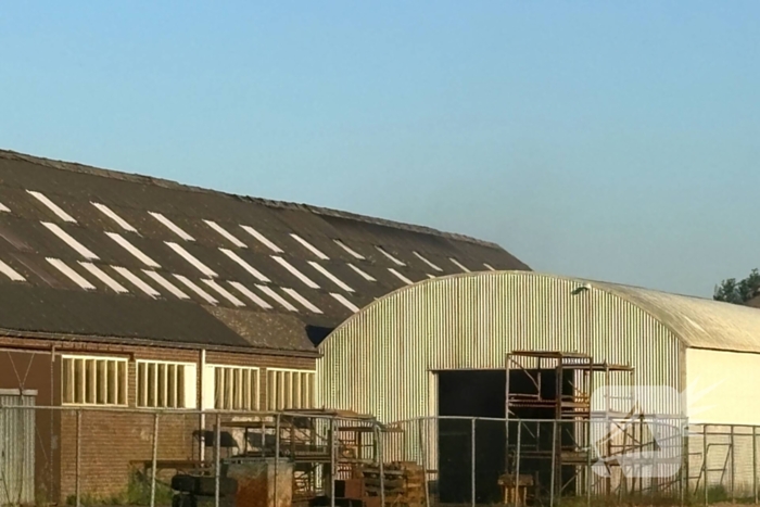 Hulpdiensten ingezet voor brand in loods