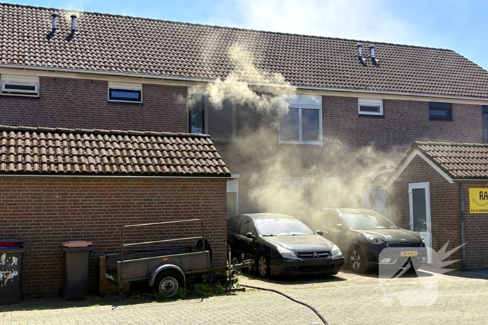 Brand in woning zorgt voor rookontwikkeling