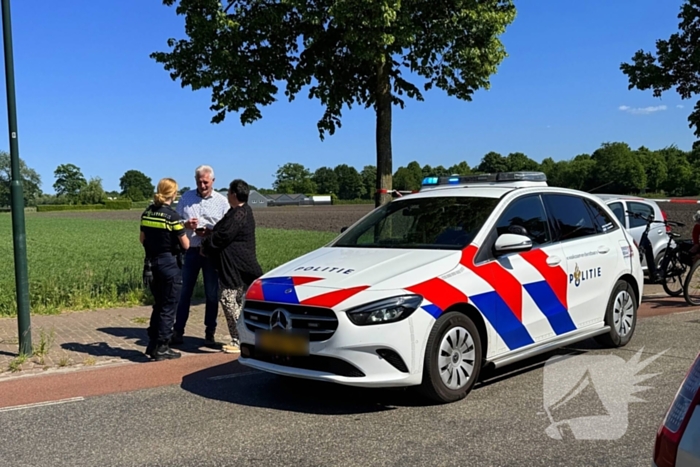Fietser zwaargewond bij aanrijding met automobilist, traumahelikopter geland