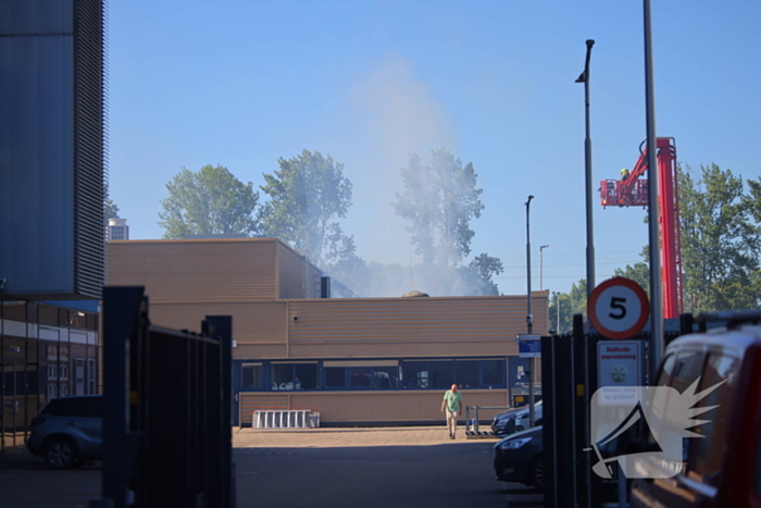 Zeer grote brand in gebouw van politieacademie hulpdiensten schalen op