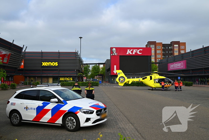 Traumahelikopter landt na ongeval