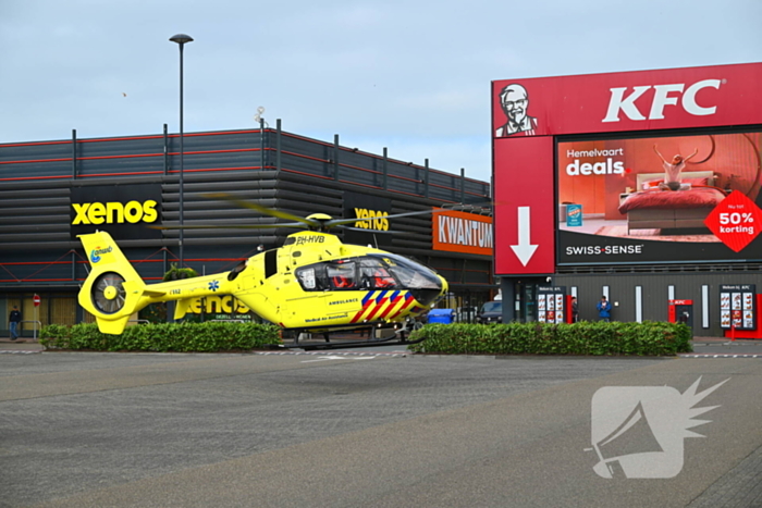 Traumahelikopter landt na ongeval