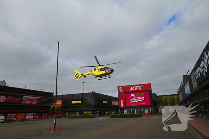Traumahelikopter landt na ongeval