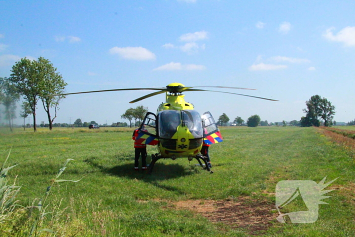 Zwaargewonde bij ernstig ongeval tussen auto en vrachtwagen