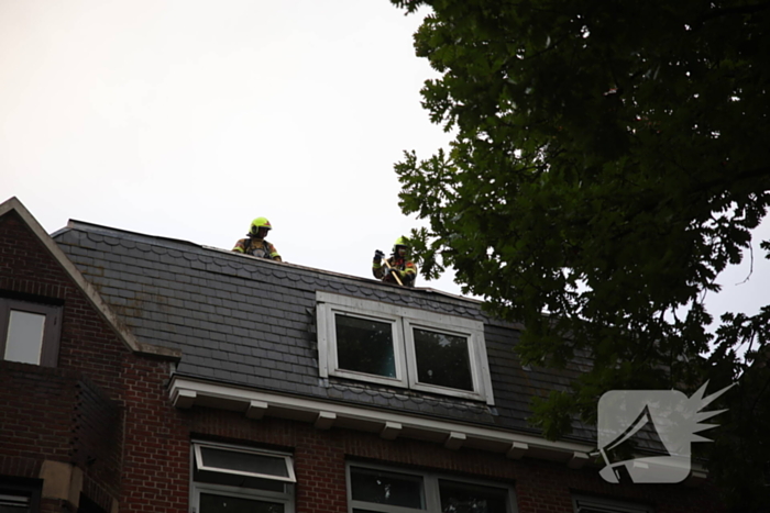 Flinke brand op dakterras, brand in de kiem gesmoord