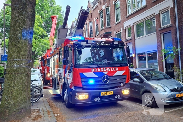 Flinke brand op dakterras, brand in de kiem gesmoord