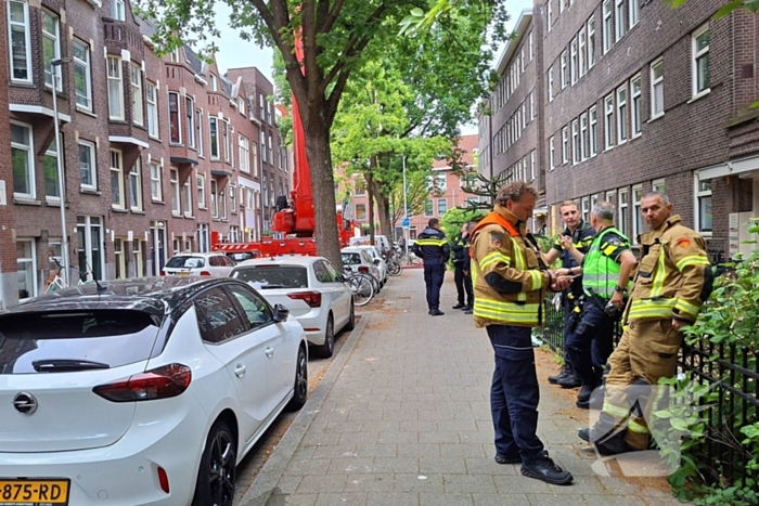 Flinke brand op dakterras, brand in de kiem gesmoord