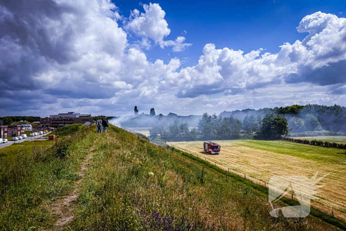 Flinke brand in bosrijke omgeving geblust