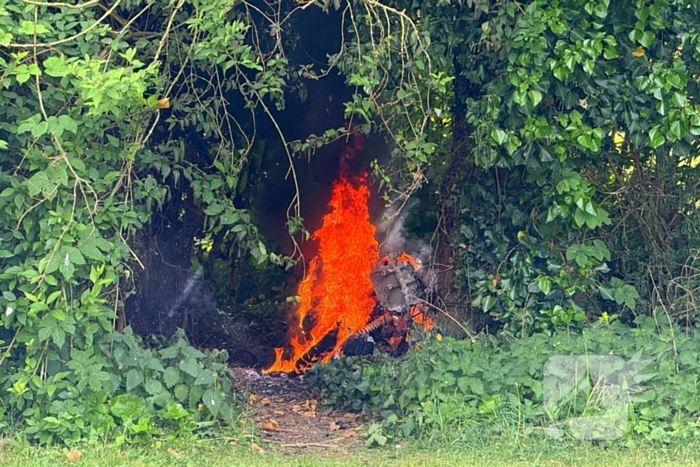 Scooter in brand gestoken