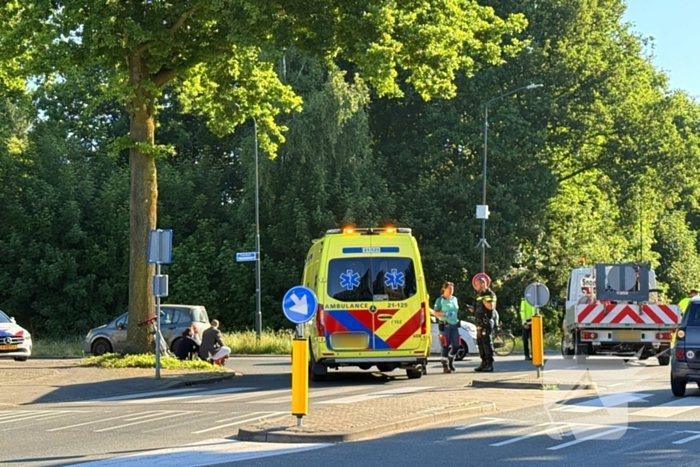 Fietser aangereden door auto