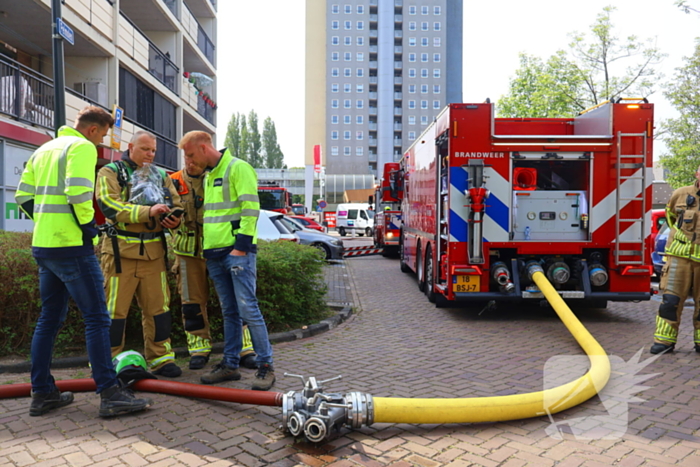 Zeer grote brand in transformatorhuis leidt tot ontruiming appartementen