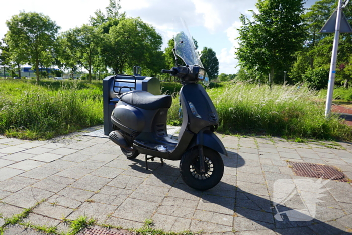 Ongeval tussen auto en scooterrijder