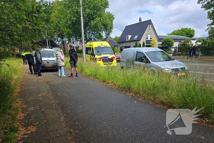 Ongeluk met twee voertuigen leidt tot schade