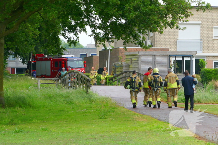 Brand bij dierenverblijf snel gedoofd