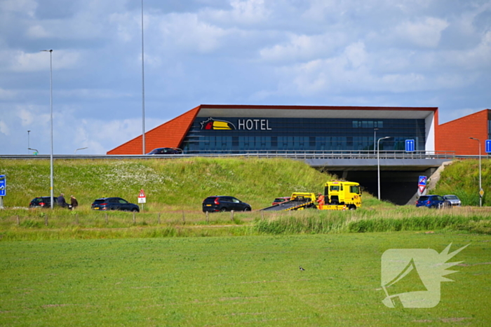 Twee voertuigen afgesleept na kopstaart botsing