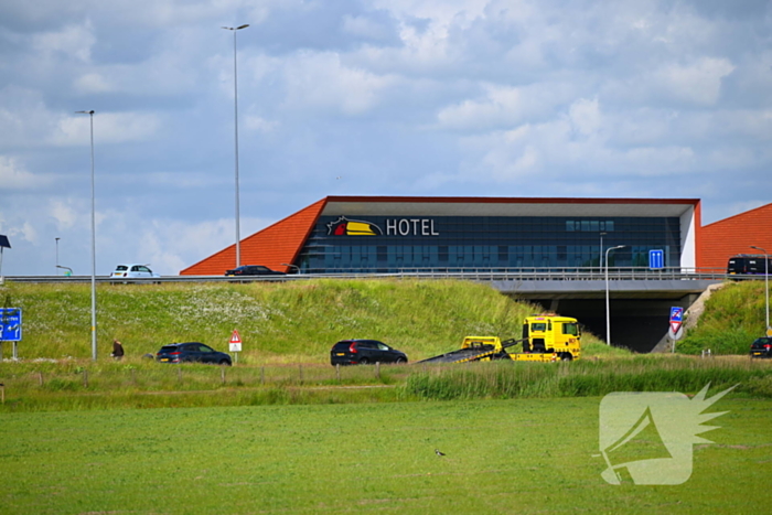 Twee voertuigen afgesleept na kopstaart botsing