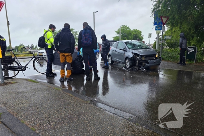 Maaltijd bezorger gewond bij aanrijding