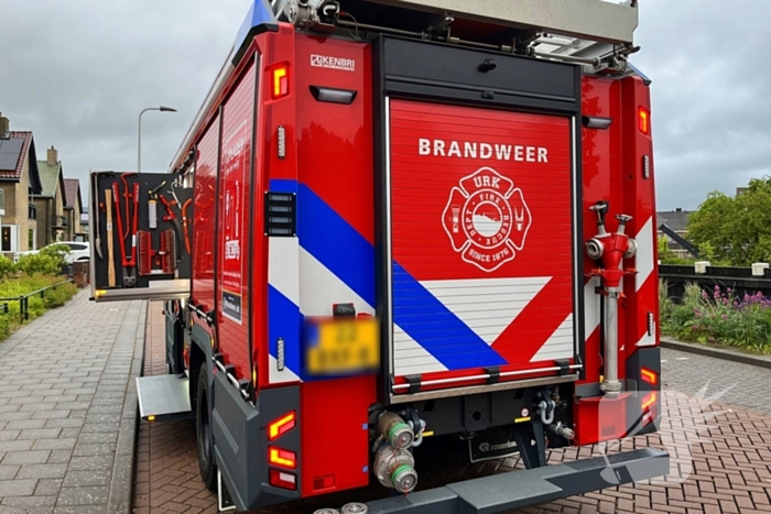 Brandweer redt vastzittende eendjes