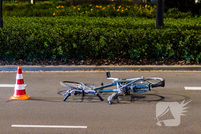 Politie schept fietser tijdens spoedrit