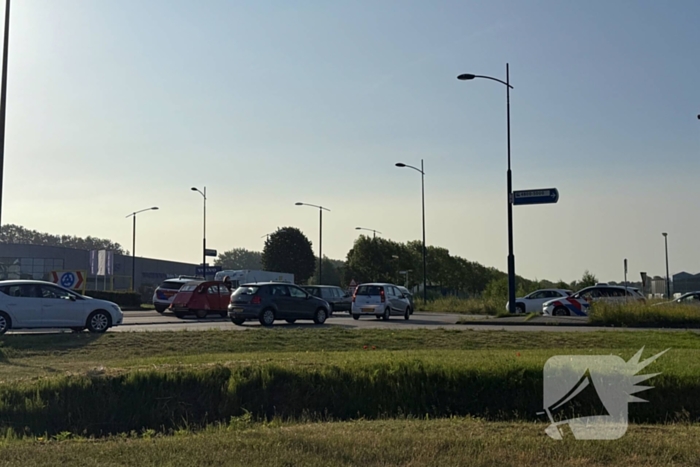 Camouflagekleding en wapen zorgen voor onrust