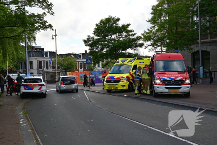 Duikteam haalt persoon uit water