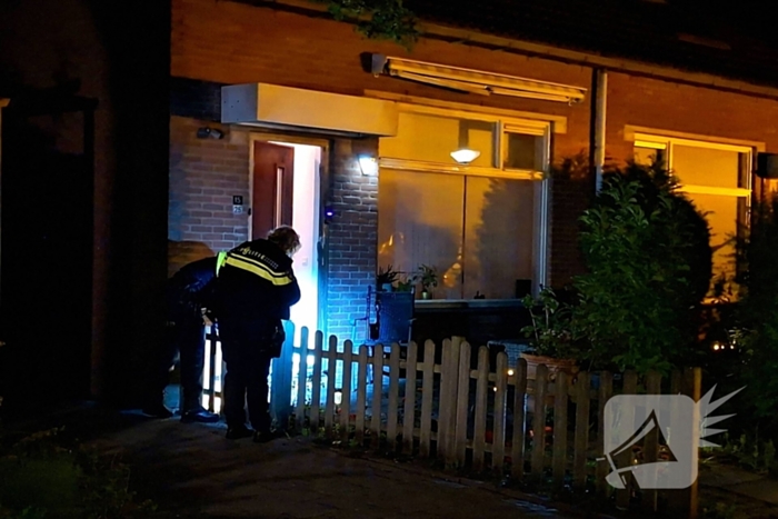 Politie onderzoekt explosie nabij woning