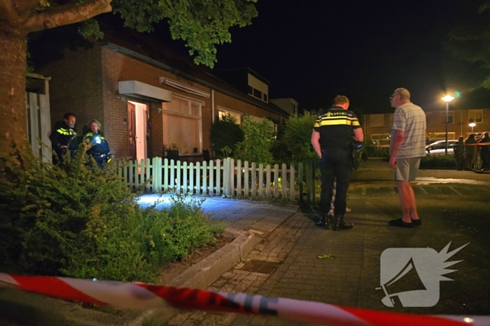 Politie onderzoekt explosie nabij woning