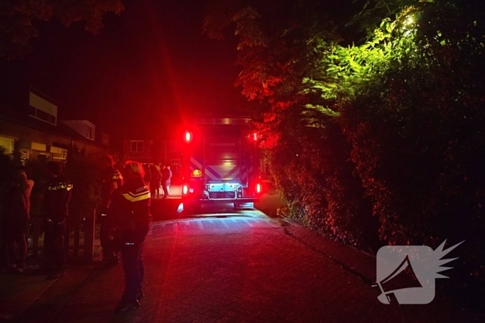 Politie onderzoekt explosie nabij woning