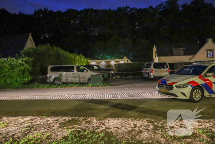 Explosie bij woning leidt tot politie-inzet