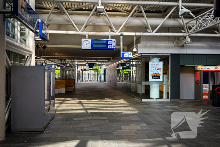 Landelijke NS staking zorgt voor gestrande reizigers en toeristen