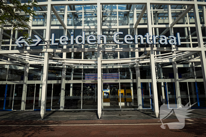 Landelijke NS staking zorgt voor gestrande reizigers en toeristen