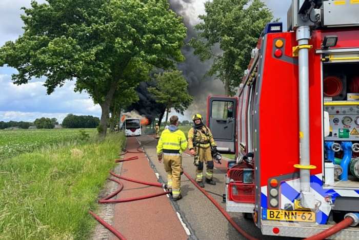 Stadsbus volledig in brand