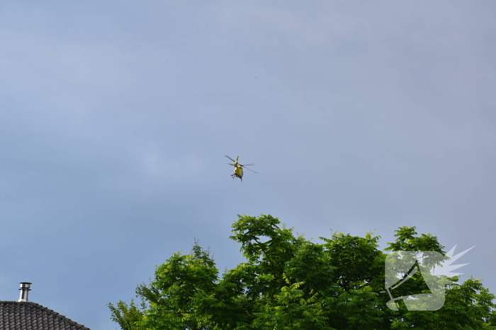 Traumahelikopter landt na val