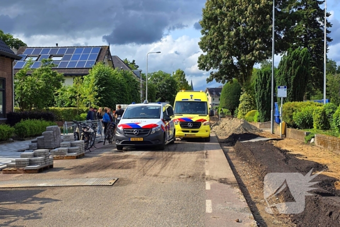Fietser gewond bij aanrijding met pallet met tegels