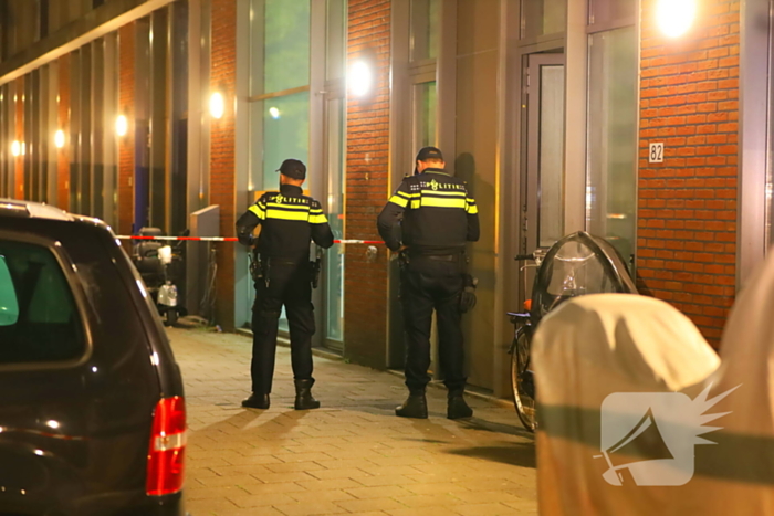 Schietincident laat kogelinslagen achter op flatgebouw