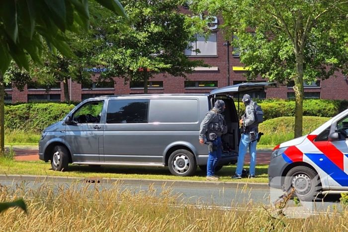 Persoon met vuurwapen gesignaleerd bij school