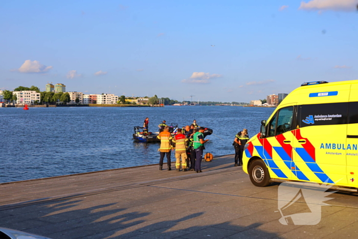 Zoekactie naar persoon te water in de hoofdstad
